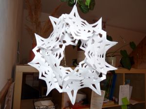 Papírból 3D hópehely
